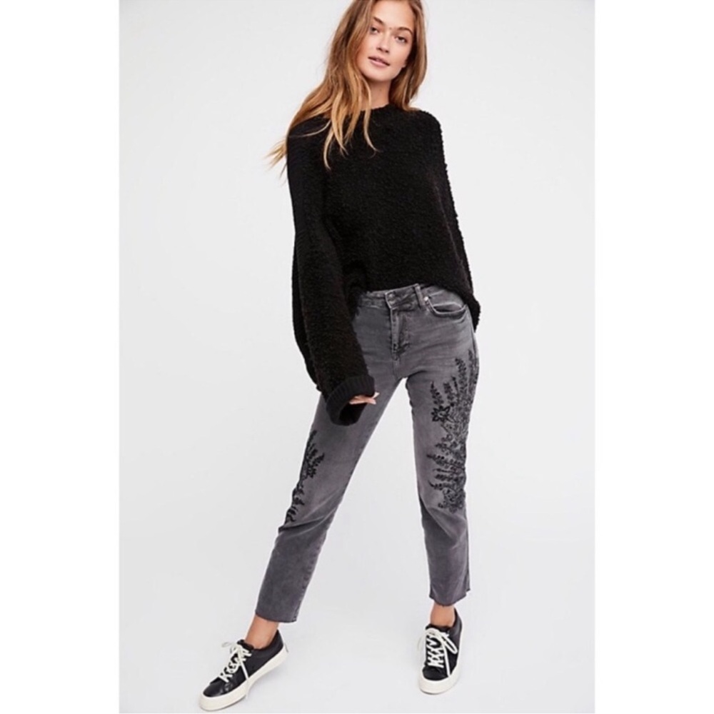 Free People Embroidered Girlfriend Jeans We The Free Gray Wash Size 28